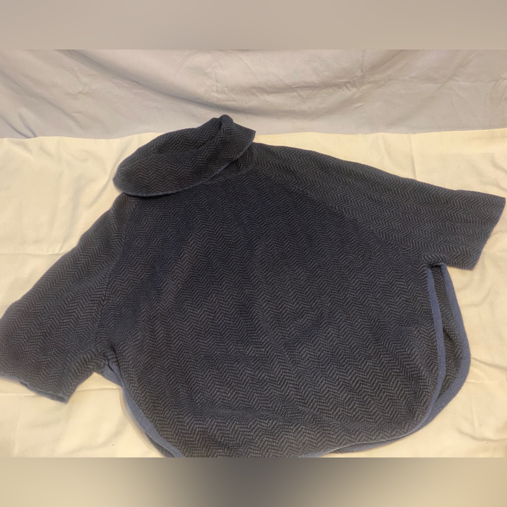 LOFT blue/black sweater cape XS/S